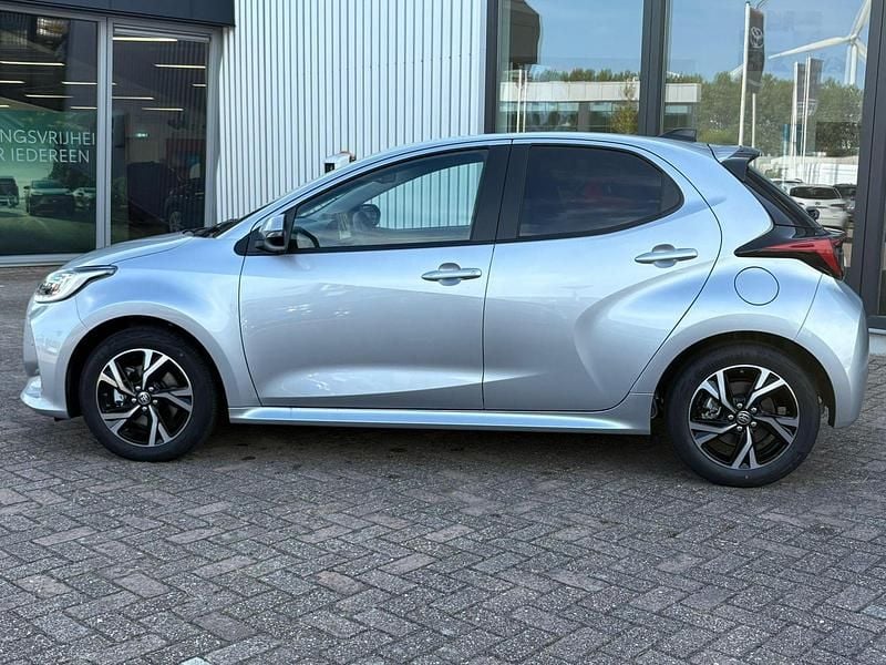 Occasion Toyota Yaris Hybrid Edition 116 PK (85 kW) 2025 Grijs Hatchback