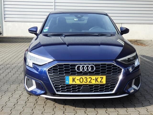 Occasion Audi A3 Comfort 150 PK (110 kW) 2021 Blauw (metallic) Sedan