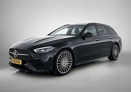 Donker obsidiaanzwart metaalkleur metallic Gebruikt 2021 Mercedes 200 AMG line Stationwagen | € 39.245 - Afbeelding 1/3