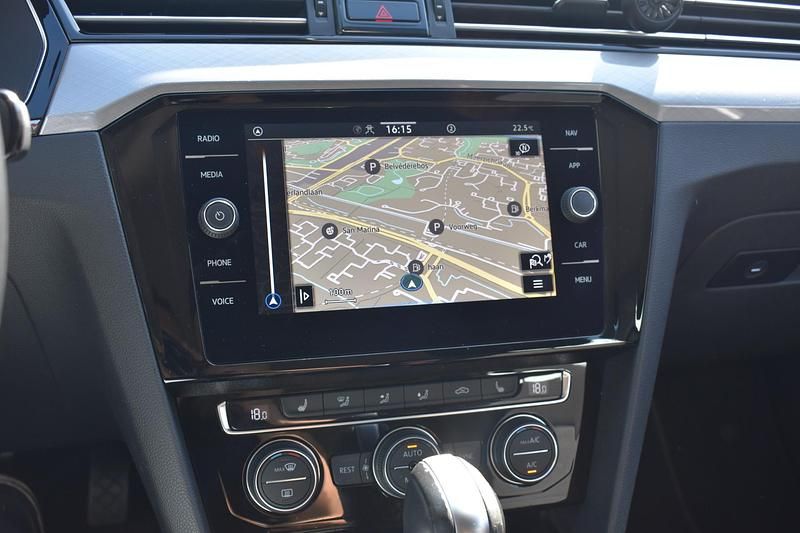 Occasion VW Passat Comfortline 150 PK (110 kW) 2020 Bruin Stationwagen