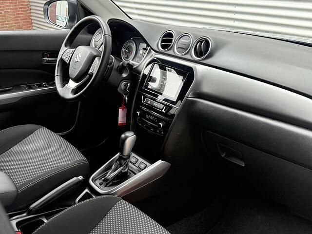 Occasion Suzuki Vitara 111 PK (81 kW) 2019 Grijs (metallic) SUV