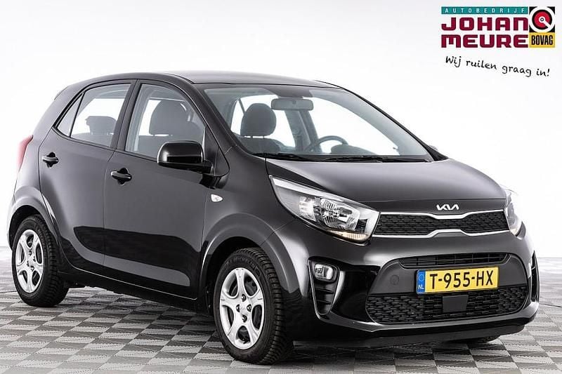 Zwart Gebruikt 2023 Kia Picanto Comfort Hatchback | € 13.490 (Eerlijke prijs) - Afbeelding 1/4
