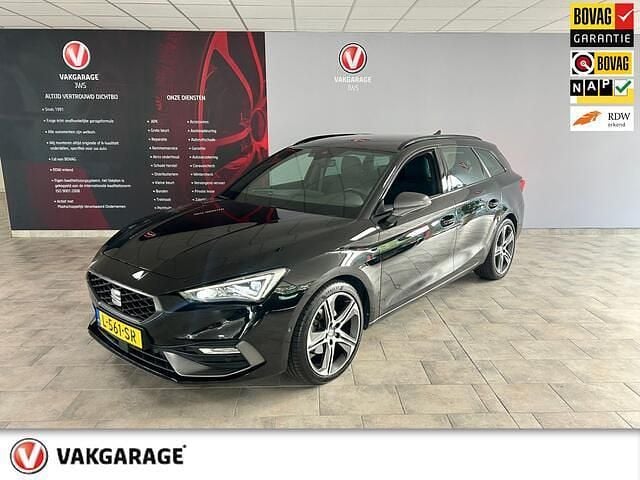 Zwart Gebruikt 2021 Seat Leon FR Stationwagen | € 23.900 (Eerlijke prijs) - Afbeelding 1/4