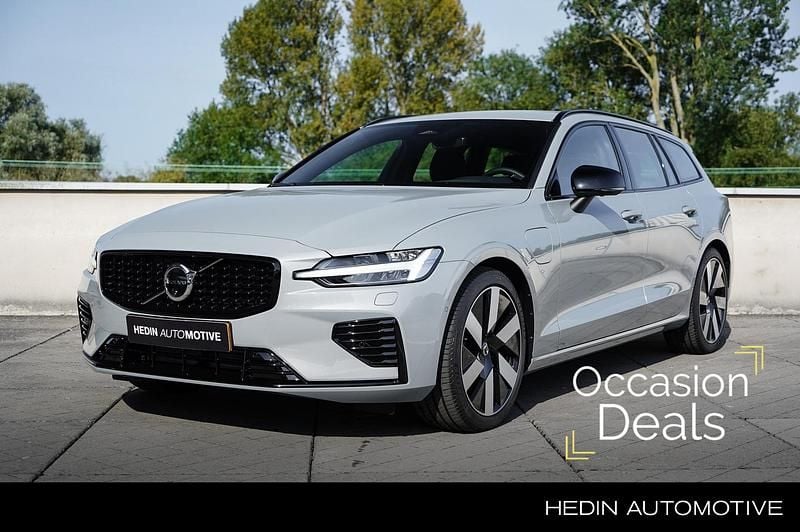 Grijs Occasion 2024 Volvo V60 Plus Stationwagen | € 43.495 (Goede deal) - Afbeelding 1/4