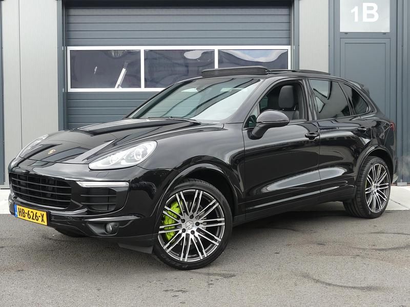Zwart Gebruikt 2015 Porsche Cayenne SUV | € 26.900 (Eerlijke prijs) - Afbeelding 1/4