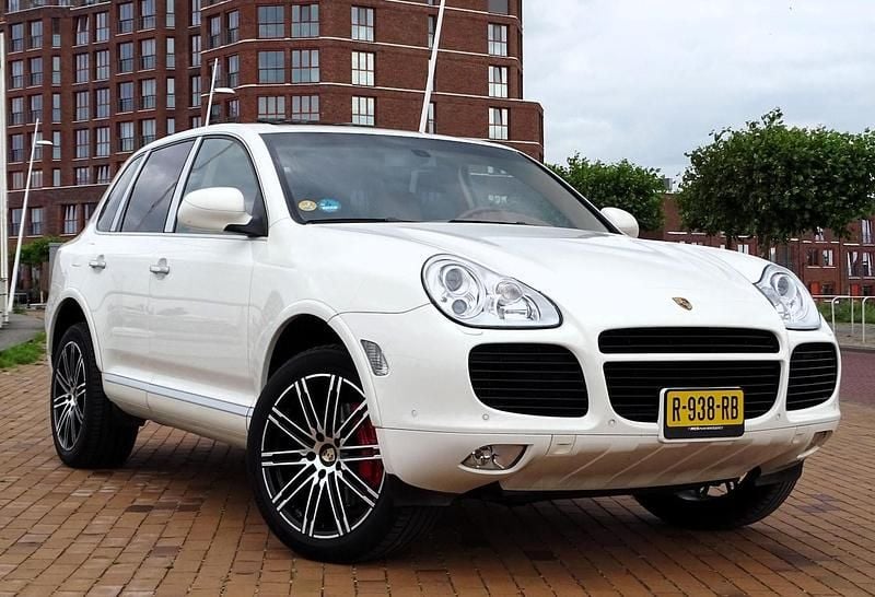 Wit Gebruikt 2003 Porsche Cayenne Turbo SUV | € 17.950 (Eerlijke prijs) - Afbeelding 1/4