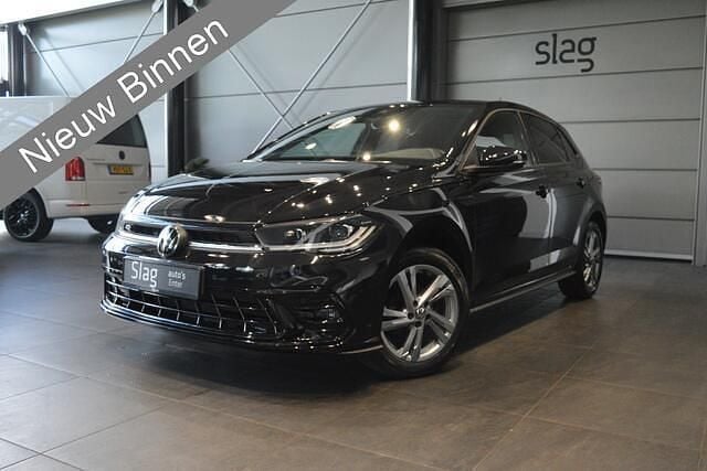 Zwart, metallic lak Gebruikt 2024 VW Polo R-line Hatchback | € 25.900 (Eerlijke prijs) - Afbeelding 1/4