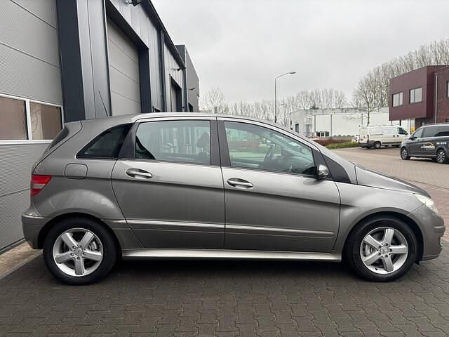 Occasion Mercedes B200 136 PK (100 kW) 2005 Grijs (metallic) MPV