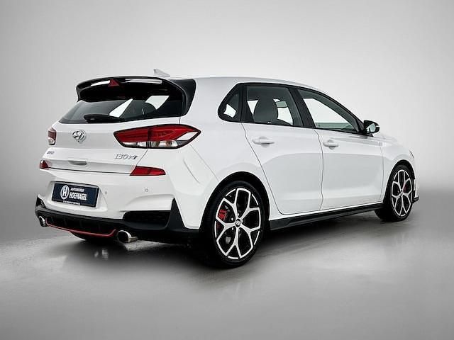 Occasion Hyundai i30 2018 Wit Hatchback