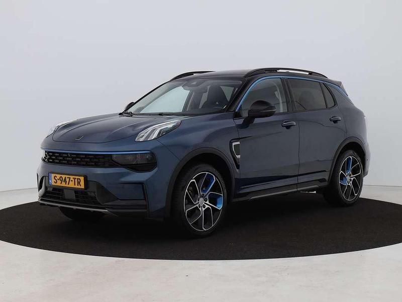 Blauw (metallic) Gebruikt 2023 Lynk & Co 01 SUV | € 23.700 (Goede deal) - Afbeelding 1/3