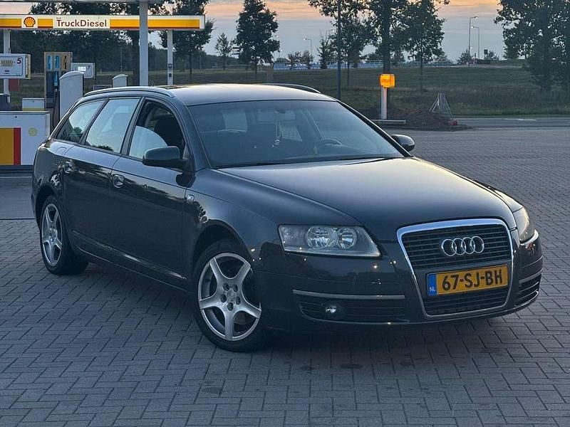 Grijs Gebruikt 2006 Audi A6 Business Stationwagen | € 3.300 (Eerlijke prijs) - Afbeelding 1/4