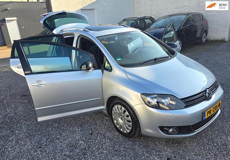 Grijs (metallic) Occasion 2011 VW Golf Plus Cross Highline MPV | € 5.299 (Goede deal) - Afbeelding 1/4