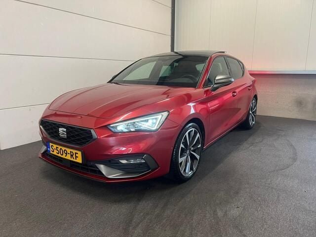 Rood Gebruikt 2020 Seat Leon FR Hatchback | € 28.950 - Afbeelding 1/4