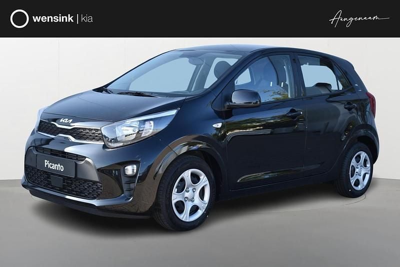 Zwart, metallic lak Gebruikt 2024 Kia Picanto Comfort Hatchback | € 14.935 (Eerlijke prijs) - Afbeelding 1/4