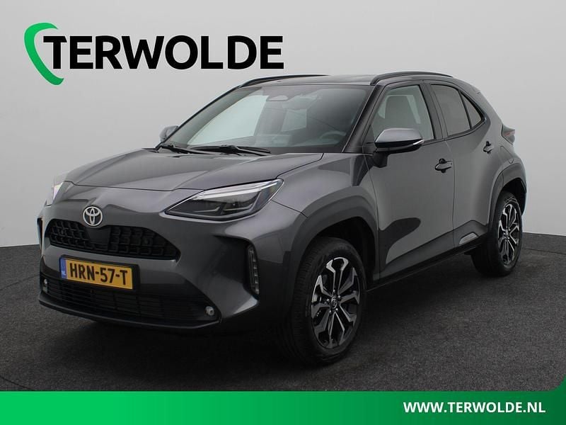 Grijs Nieuw 2025 Toyota Yaris Cross Team SUV | € 30.945 (Eerlijke prijs) - Afbeelding 1/4