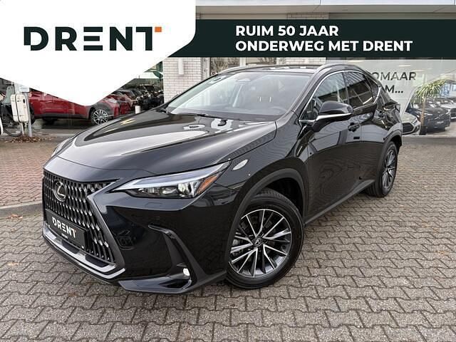Zwart (metallic) Occasion 2025 Lexus NX450h+ Luxury Line SUV | € 55.495 (Goede deal) - Afbeelding 1/4