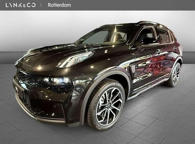 Zwart Nieuw 2025 Lynk & Co 01 SUV | € 42.995 (Goede deal) - Afbeelding 1/4