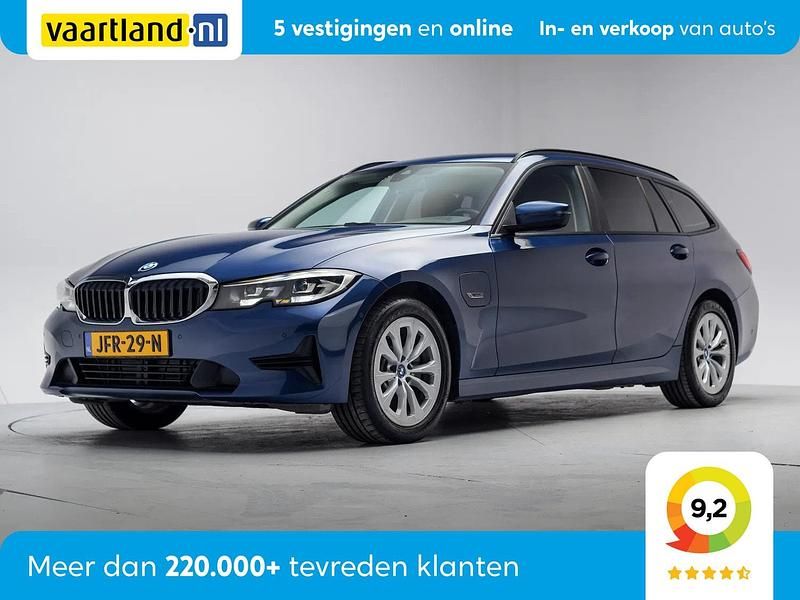 Blauw Gebruikt 2021 BMW 320 Executive Stationwagen | € 24.445 (Goede deal) - Afbeelding 1/4