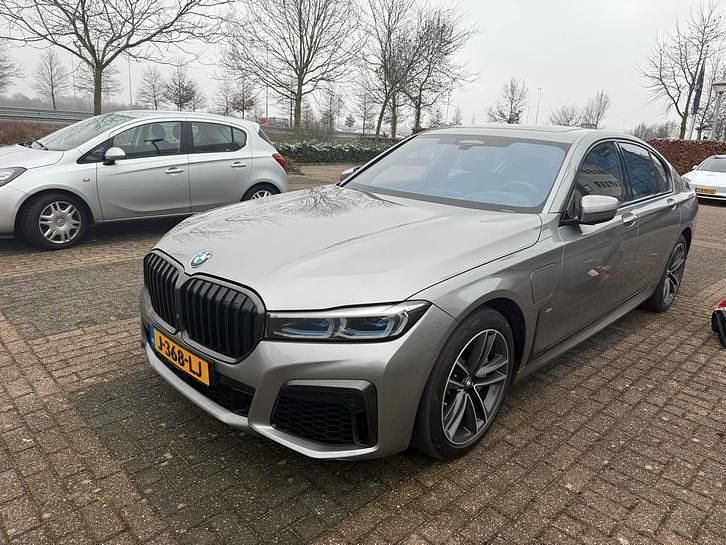 Occasion 2019 BMW 745e iPerformance Sedan | € 43.000 (Goede deal) - Afbeelding 1/4