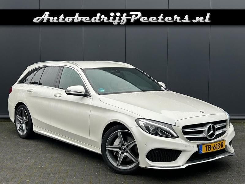 Wit Gebruikt 2018 Mercedes C180 AMG line Stationwagen | € 17.950 (Eerlijke prijs) - Afbeelding 1/4