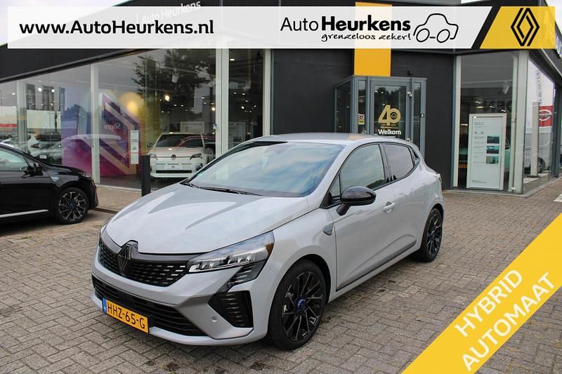 Grijs Gebruikt 2025 Renault Clio V Esprit Alpine Hatchback | € 29.140 (Eerlijke prijs) - Afbeelding 1/4