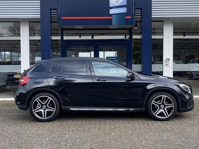 Occasion Mercedes GLA180 Business 123 PK (90 kW) 2020 Zwart SUV