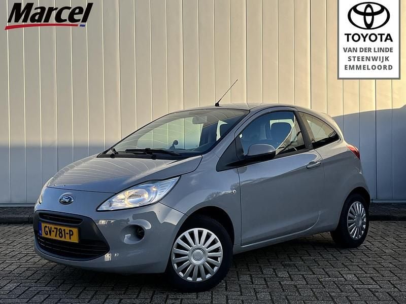 Grijs Gebruikt 2015 Ford Ka Style Hatchback | € 5.900 (Eerlijke prijs) - Afbeelding 1/4