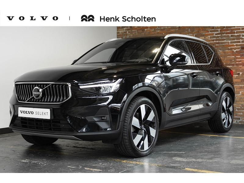 Zwart Gebruikt 2023 Volvo XC40 Inscription SUV | € 44.950 - Afbeelding 1/4