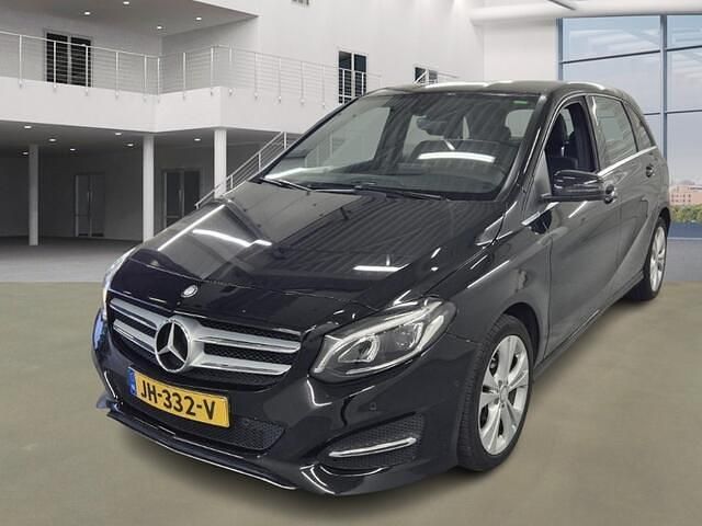 Occasion Mercedes B180 Ambition 123 PK (90 kW) 2016 Zwart (metallic) MPV