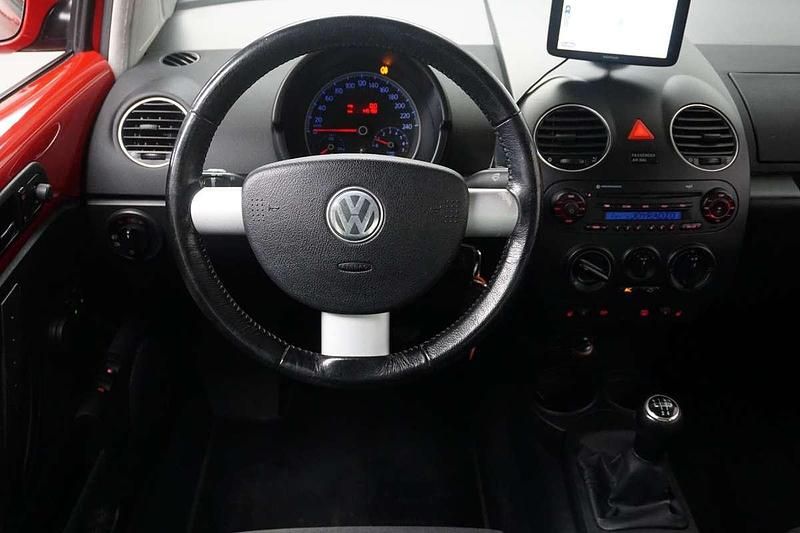 Occasion VW New Beetle Highline 150 PK (110 kW) 2007 Rood, metallic lak Hatchback