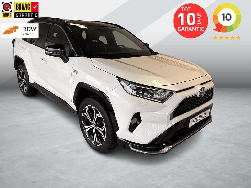 Wit Occasion 2026 Toyota RAV4 Hybrid Plus SUV | € 42.950 (Super prijs) - Afbeelding 1/4