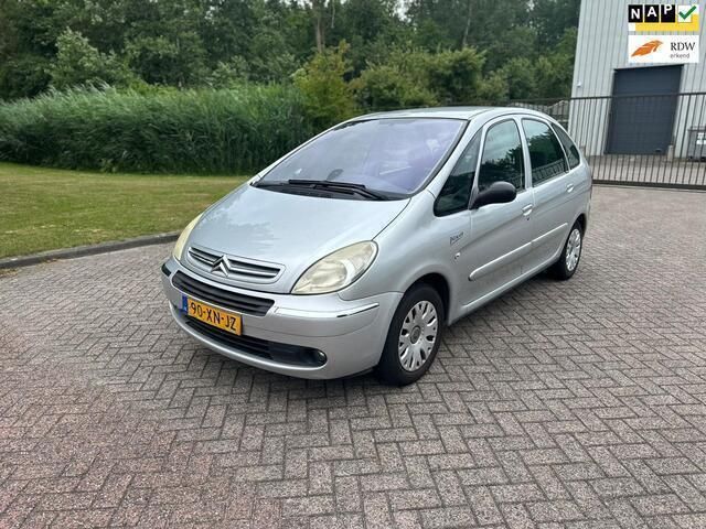 Grijs Gebruikt 2007 Citroën Xsara Picasso MPV | € 999 (Duur) - Afbeelding 1/4