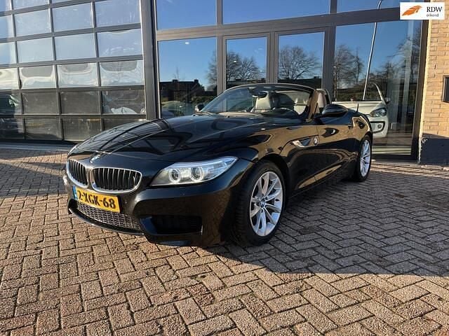Zwart (metallic) Occasion 2014 BMW Z4 Executive Cabriolet | € 19.950 (Super prijs) - Afbeelding 1/4