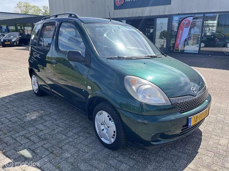 Occasion Toyota Yaris Verso Luna 86 PK (63 kW) 2000 Groen MPV