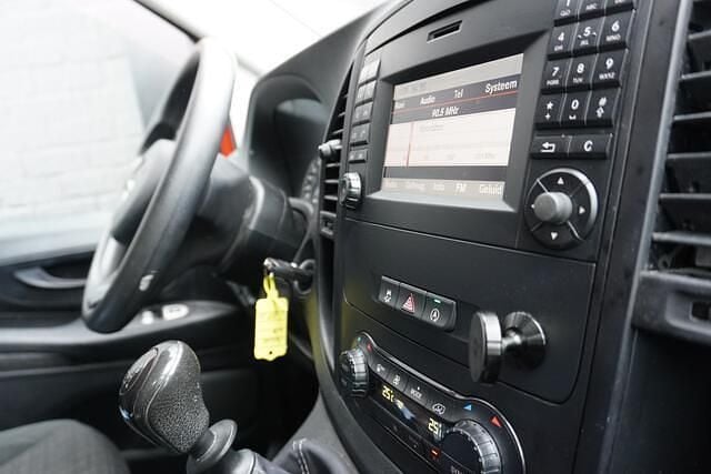 Occasion Mercedes Vito 136 PK (100 kW) 2019 Rood Van