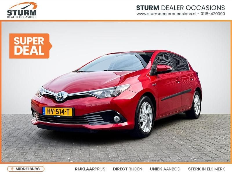 Rood Gebruikt 2016 Toyota Auris Hybrid Hatchback | € 14.598 (Goede deal) - Afbeelding 1/4