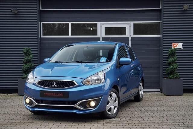 Occasion Mitsubishi Space Star Intense 71 PK (52 kW) 2017 Blauw Hatchback