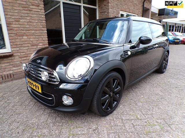 Zwart Gebruikt 2010 Mini Cooper Pepper Hatchback | € 4.950 (Eerlijke prijs) - Afbeelding 1/4