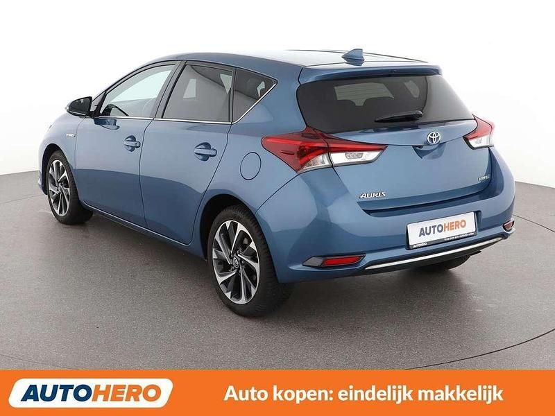 Occasion Toyota Auris Hybrid Design 99 PK (72 kW) 2018 Blauw Hatchback