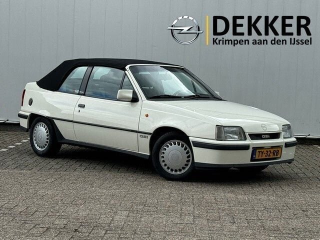 Wit Gebruikt 1989 Opel Kadett Cabriolet | € 8.950 - Afbeelding 1/4
