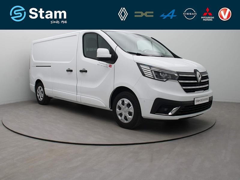Wit Gebruikt 2024 Renault Trafic Komfort MPV | € 32.990 - Afbeelding 1/4