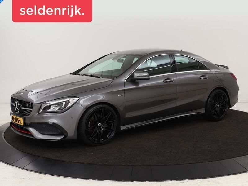 Grijs Gebruikt 2017 Mercedes CLA180 AMG Sedan | € 17.900 (Super prijs) - Afbeelding 1/4