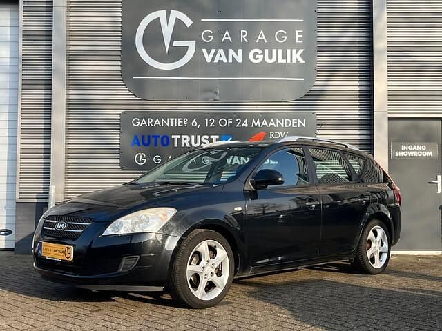 Zwart Occasion 2009 Kia Ceed Hatchback | € 3.495 (Eerlijke prijs) - Afbeelding 1/3