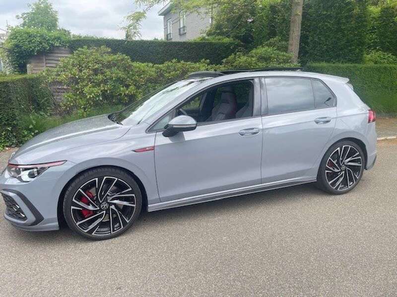 Grijs Gebruikt 2021 VW Golf VIII Hatchback | € 36.500 (Duur) - Afbeelding 1/4