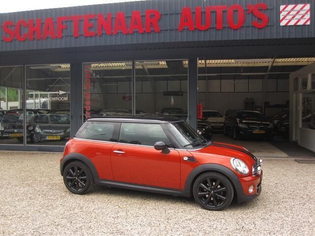 Occasion Mini Cooper Business 123 PK (90 kW) 2011 Oranje Hatchback