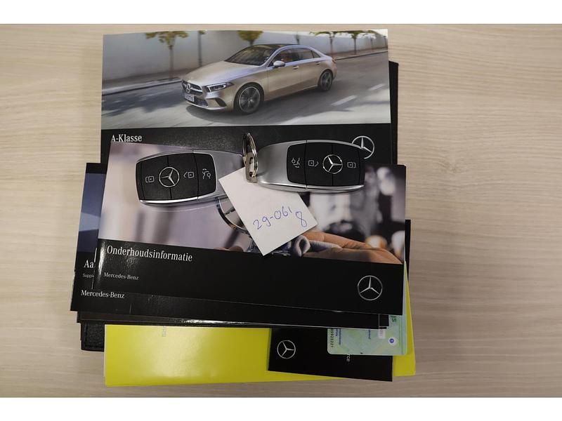 Occasion Mercedes A250 Business 161 PK (118 kW) 2022 Grijs Sedan