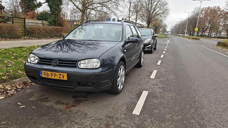 Blauw Gebruikt 2004 VW Golf IV Stationwagen | € 1.349 (Goede deal) - Afbeelding 1/4