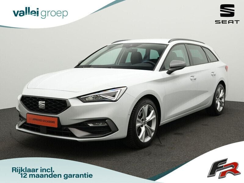 Wit Gebruikt 2024 Seat Leon FR Stationwagen | € 32.400 (Eerlijke prijs) - Afbeelding 1/4