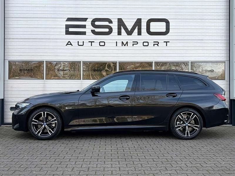 Occasion BMW 320e M Sport 272 PK (200 kW) 2022 Zwart (metallic) Stationwagen