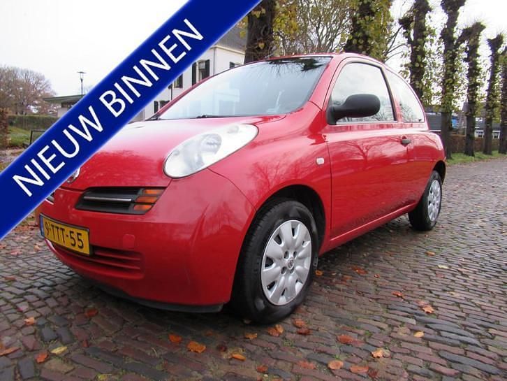 Rood Gebruikt 2005 Nissan Micra Visia Hatchback | € 1.499 (Eerlijke prijs) - Afbeelding 1/4